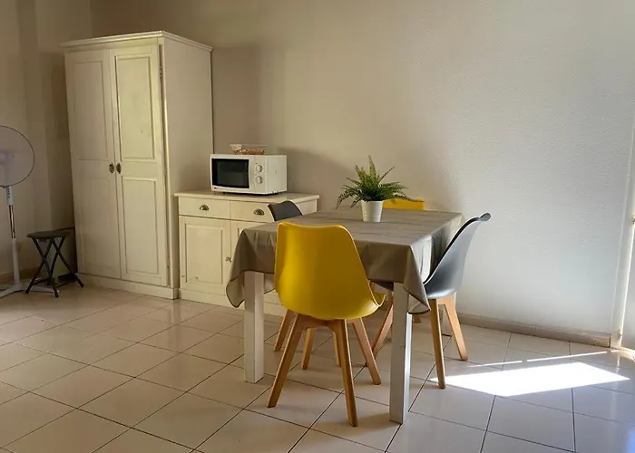 Entre Et Garrigue Appartement *